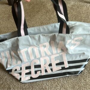 VS duffle bag